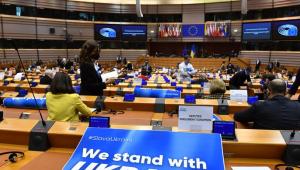 A Fidesz leszavazta az EP határozatát, ami az orosz és kínai állami propagandával szembeni fellépést sürgeti