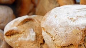 Az egekben a kenyér, a margarin és a párizsi ára