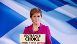 A brit kormány először blokkol egy skótok által elfogadott törvényt