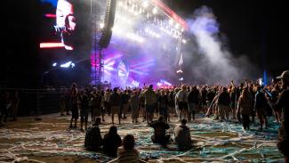 A Volttal elstartolt a fesztiválszezon: dodzsem, korrekt Muse-koncert és négyezres gyrostál