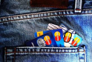 Hogy működik ma egy bankkártyacsalás és mit lehet tenni ellene?