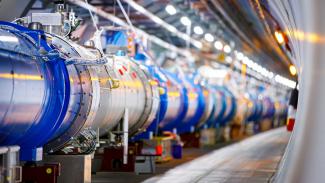 Három új részecskét fedeztek fel a svájci nagy hadronütköztetőben