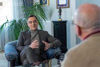 Egy eddig vélhetően titkos vagy pusztán valótlan információt nyilatkozott a debreceni polgármester a kínaiak német akkugyáráról